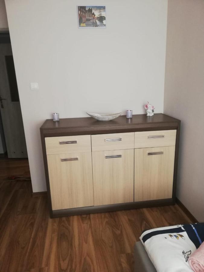 Apartament Dwupokojowy O Wysokim Standardzie Leilighet Ruda Slaska Eksteriør bilde